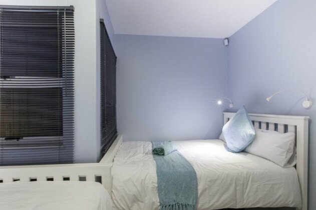 Nine Frinton - Photo5