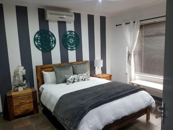 Karoo Heart - Photo2