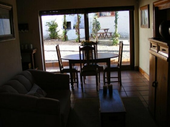 Pepper Tree Cottage Beaufort West - Photo3