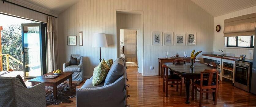 Three Tree Hill Lodge - Photo5