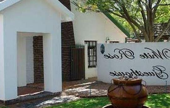A White Rose Guest House - Photo4