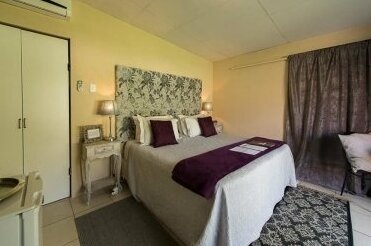 Adeo Luxury Four Star Accommodation - Photo3