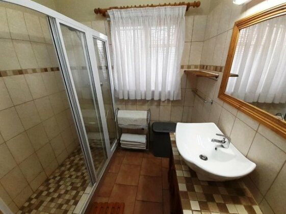 Anri Guesthouse - Photo4