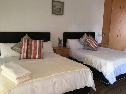 Cura Lodge - Photo2