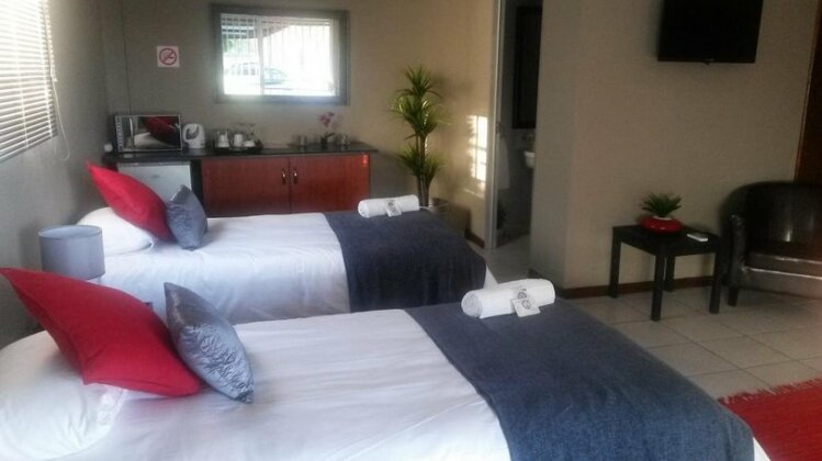 Eliades Overnight Accommodation - Photo4