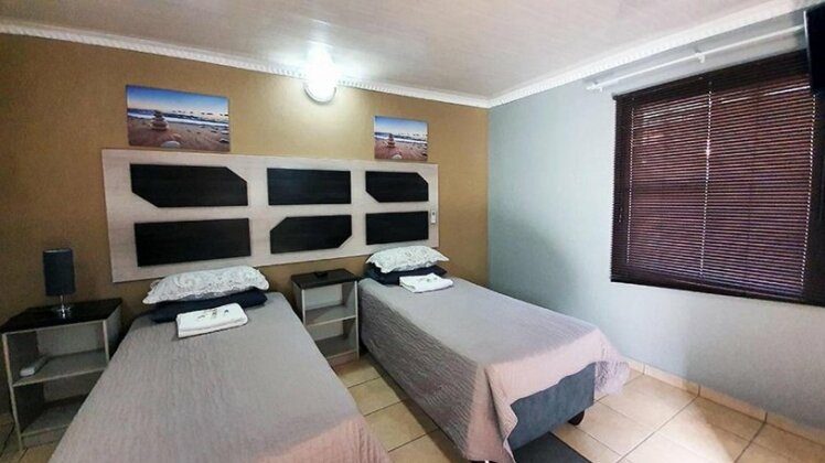Genesis Self Catering Apartments - Photo3