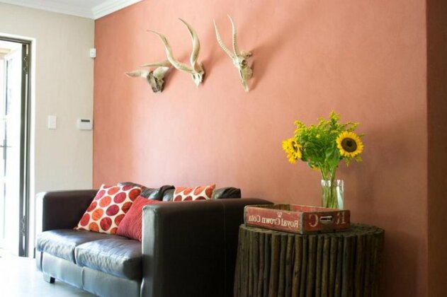Henmar Guest House - Photo5