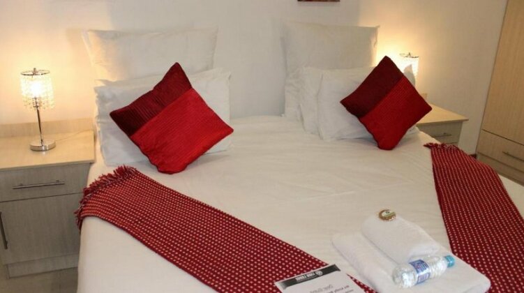 Lion Lodge Bloemfontein - Photo4
