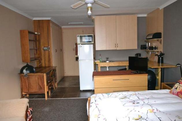 Moonrest - Photo4