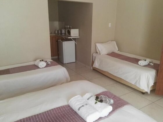 Namib Dlux - Photo2