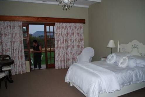 Olive Hill Country Lodge - Photo3