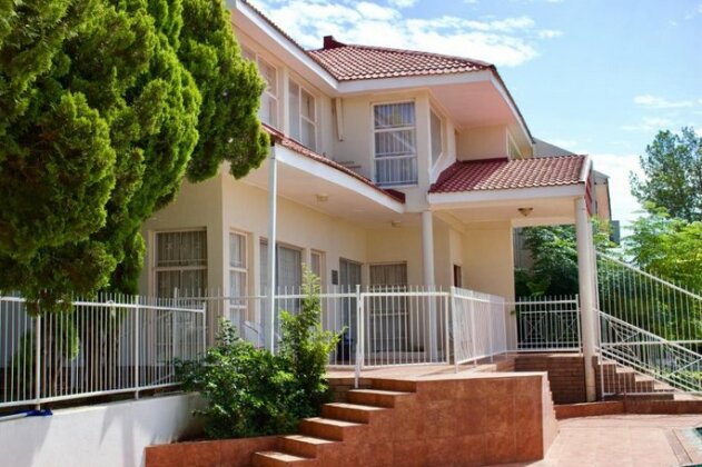 Pentagon Guesthouse