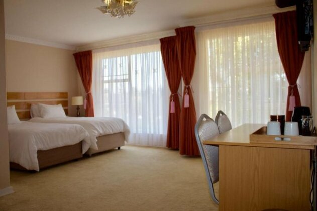 Pentagon Guesthouse - Photo4