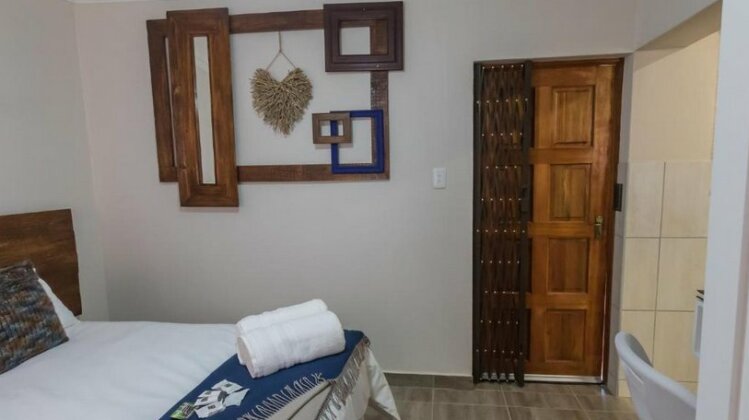 Rustic Forest Guest House - Photo5