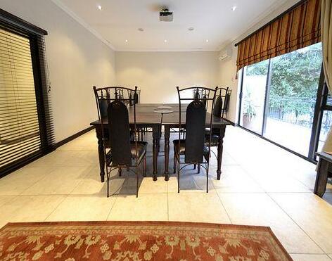 The Milner House - Photo2