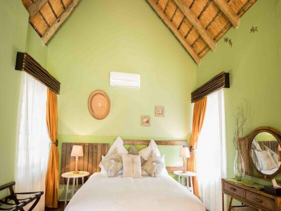 Mziki Safari Lodge - Photo4