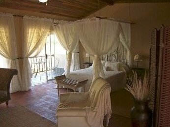 Out Of Africa Guesthouse - Photo5