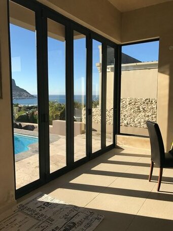 11 Escape Views Hout Bay - Photo5