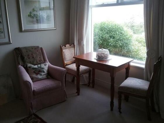 147 On Clovelly - Photo3