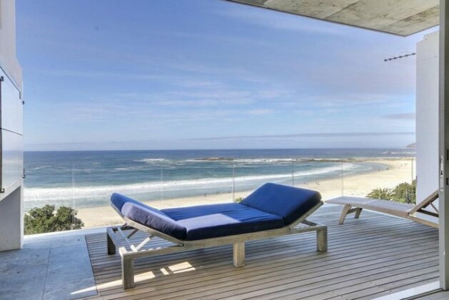 15 Views Penthouse - Photo2