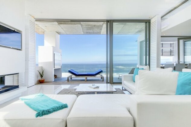 15 Views Penthouse - Photo4