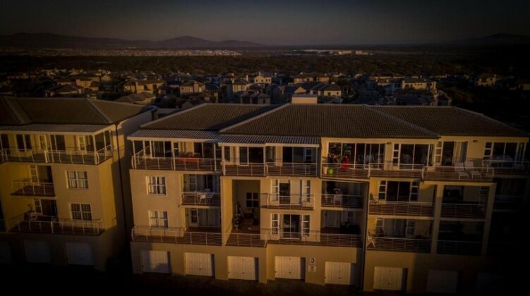 18 Dolphin Ridge Apartment - Photo4