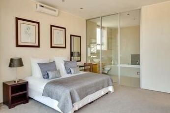 1b The Grange - Photo3