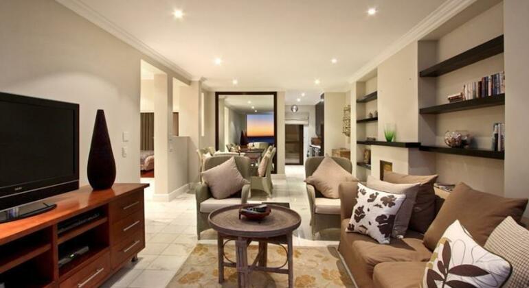 4 Clifton Court - Photo4