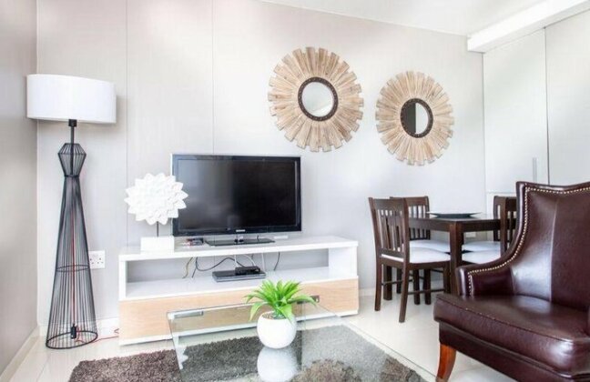 401 Infinity Apartment - Photo2