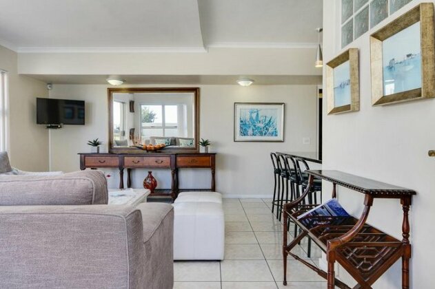 6 Summer Place - Iago - Photo2
