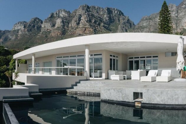 9 Ravensteyn Rd