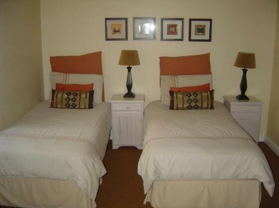 A2 Ocean View Guest House - Photo2