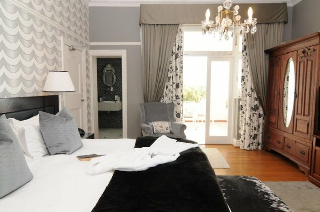 Abbey Manor Luxury Guesthouse - Photo2