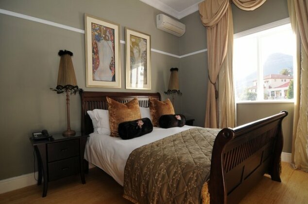 Abbey Manor Luxury Guesthouse - Photo5