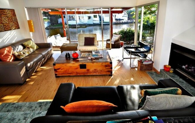 Admiralty B & B - Photo5