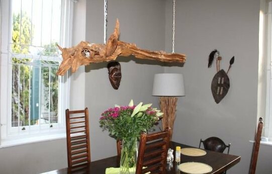 AfricanHome Guesthouse - Photo2