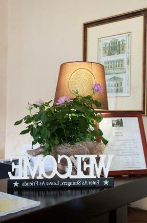 Altona Lodge - Photo2