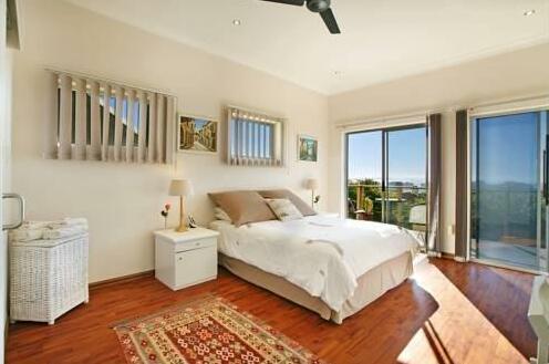 Anchor Bay Guest House - Photo5