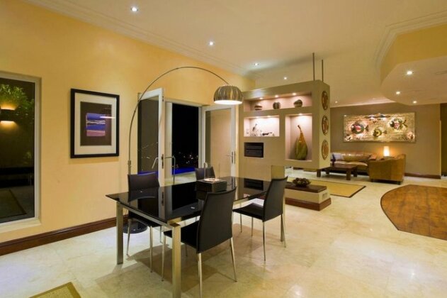 Azure View Luxury Apartment - Photo4