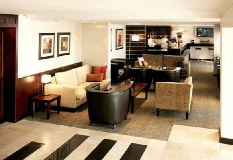 Bantry Bay Suite Hotel - Photo4
