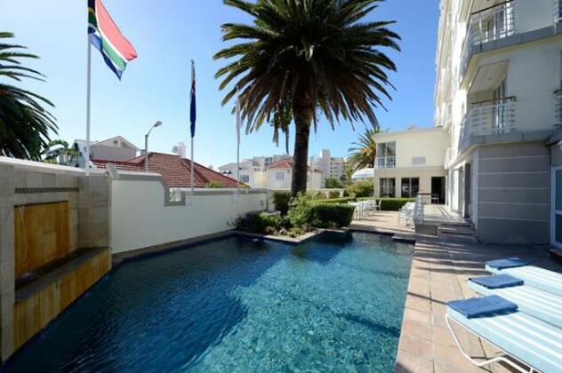 Bantry Bay Suite Hotel - Photo5