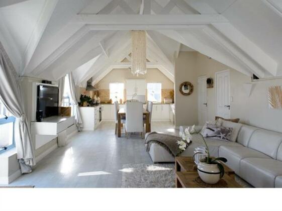 Beach House Big Bay - Photo4