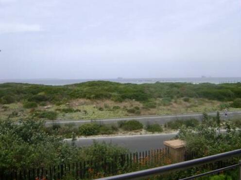 Blouberg at Sea - Photo4