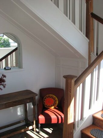 Blue On Blue Bed and Breakfast - Photo4