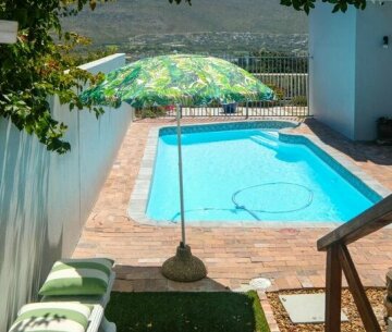 Blue Roof Bungalow Cape Town