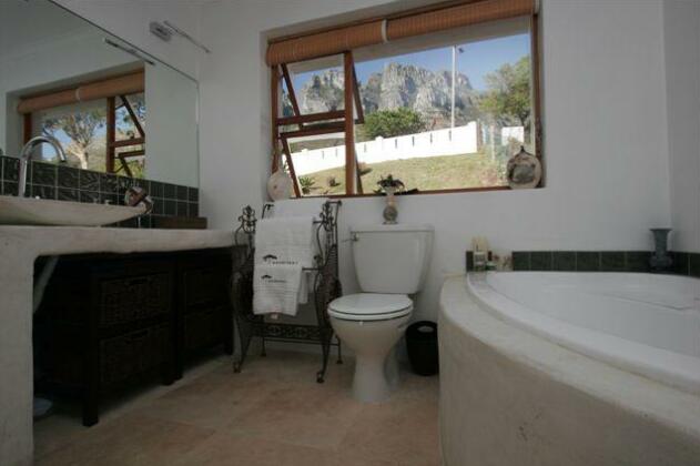 Camelthorn Lodge - Photo4
