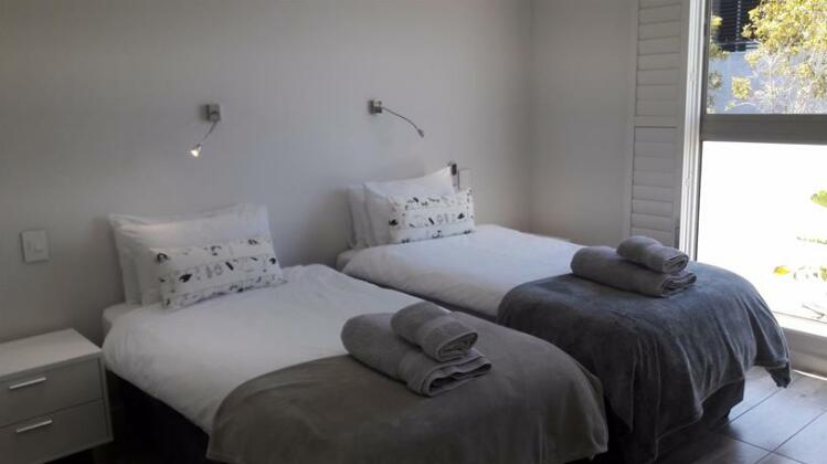 Camps Bay Apartment - Photo3