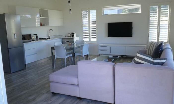 Camps Bay Apartment - Photo4
