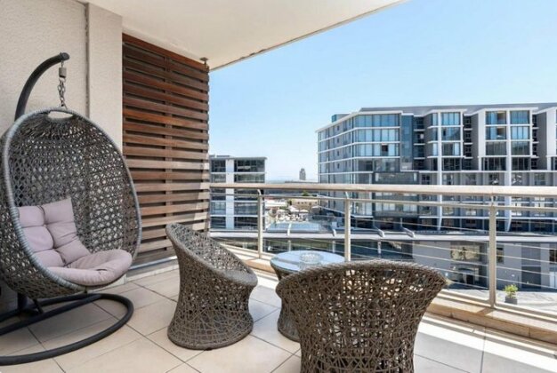 Canal Quays Luxury Apartment Waterfront