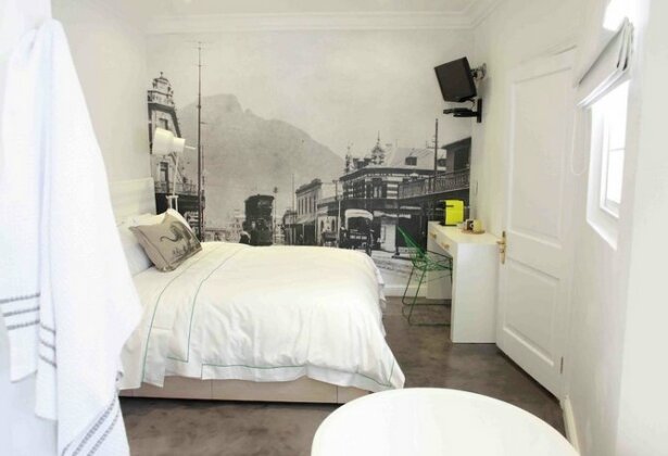 Cape Finest Guest House and Serviced Apartments - Photo4